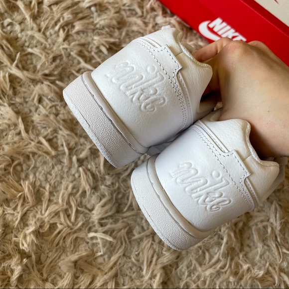 Nike Air Sneakers - Picture 4 of 5